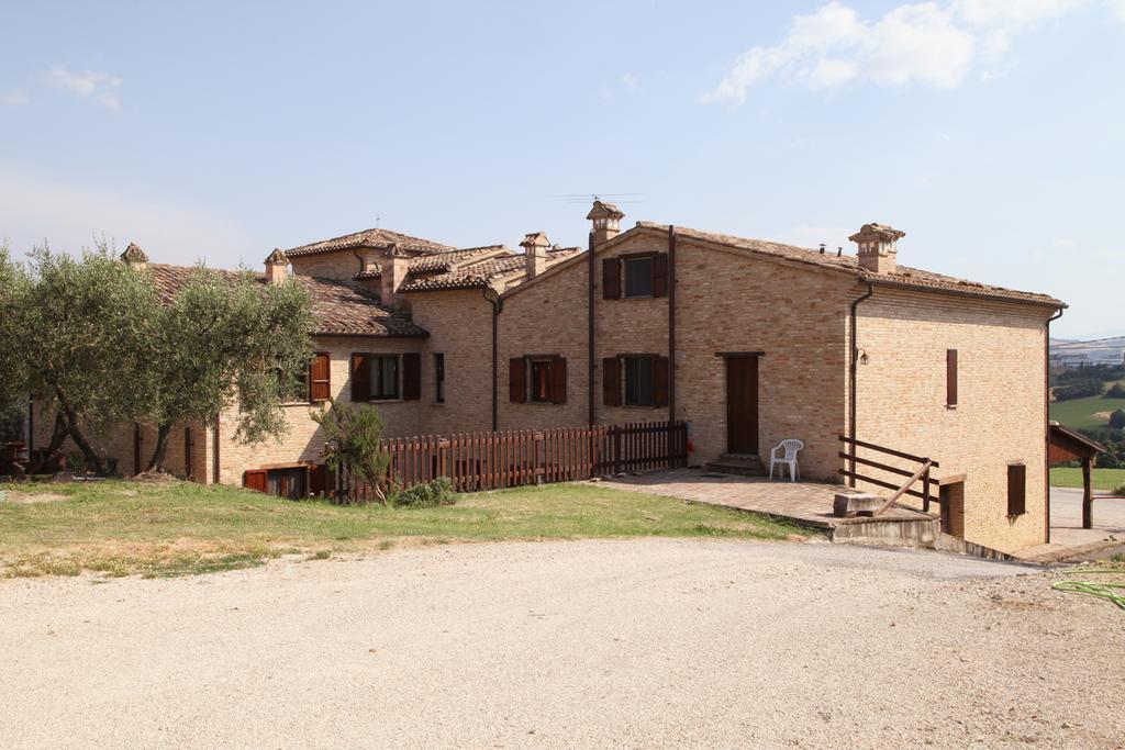 Villa Agriturismo Sant'Antonio à Montegridolfo Extérieur photo